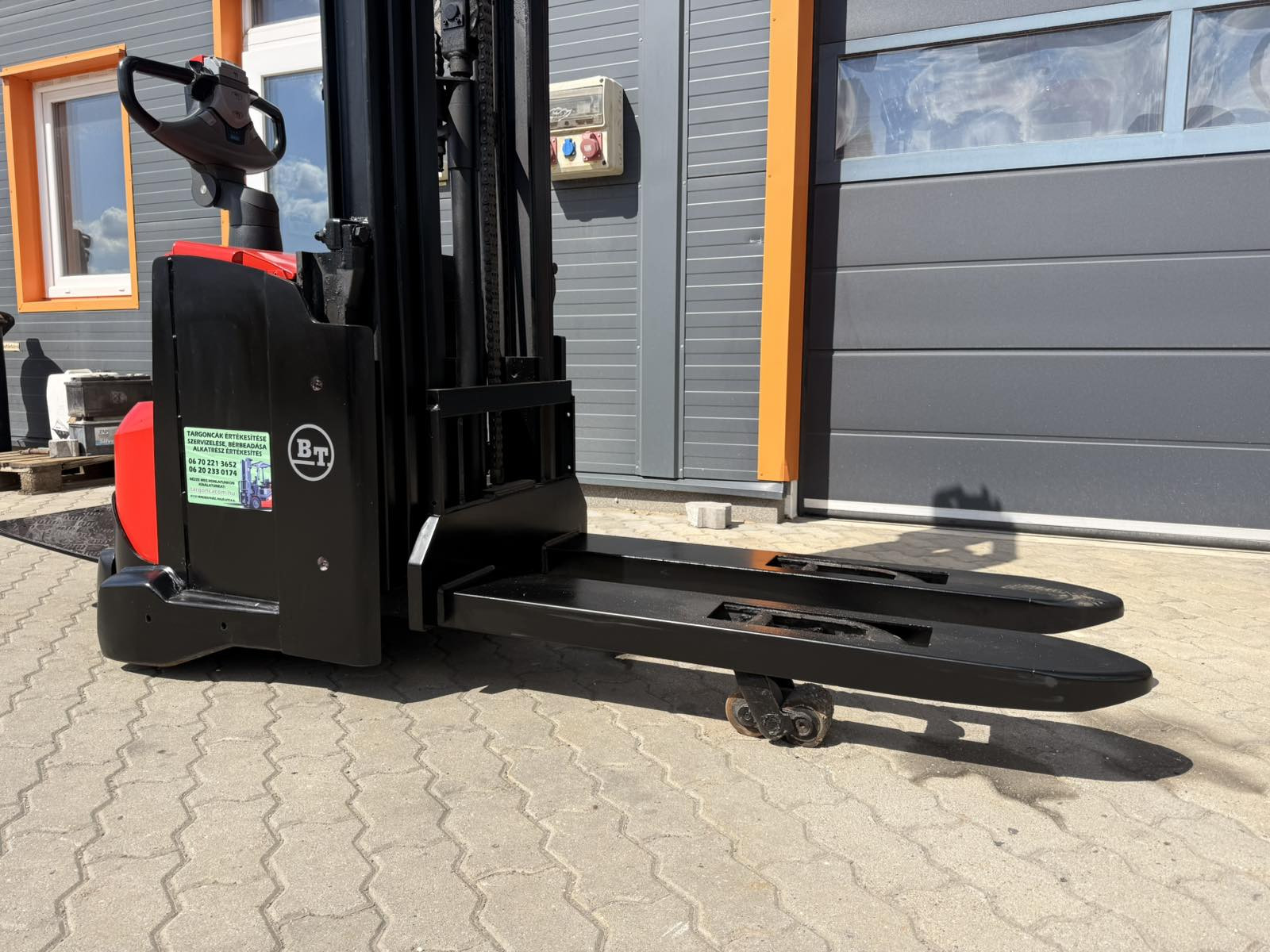 BT SWE 140L
