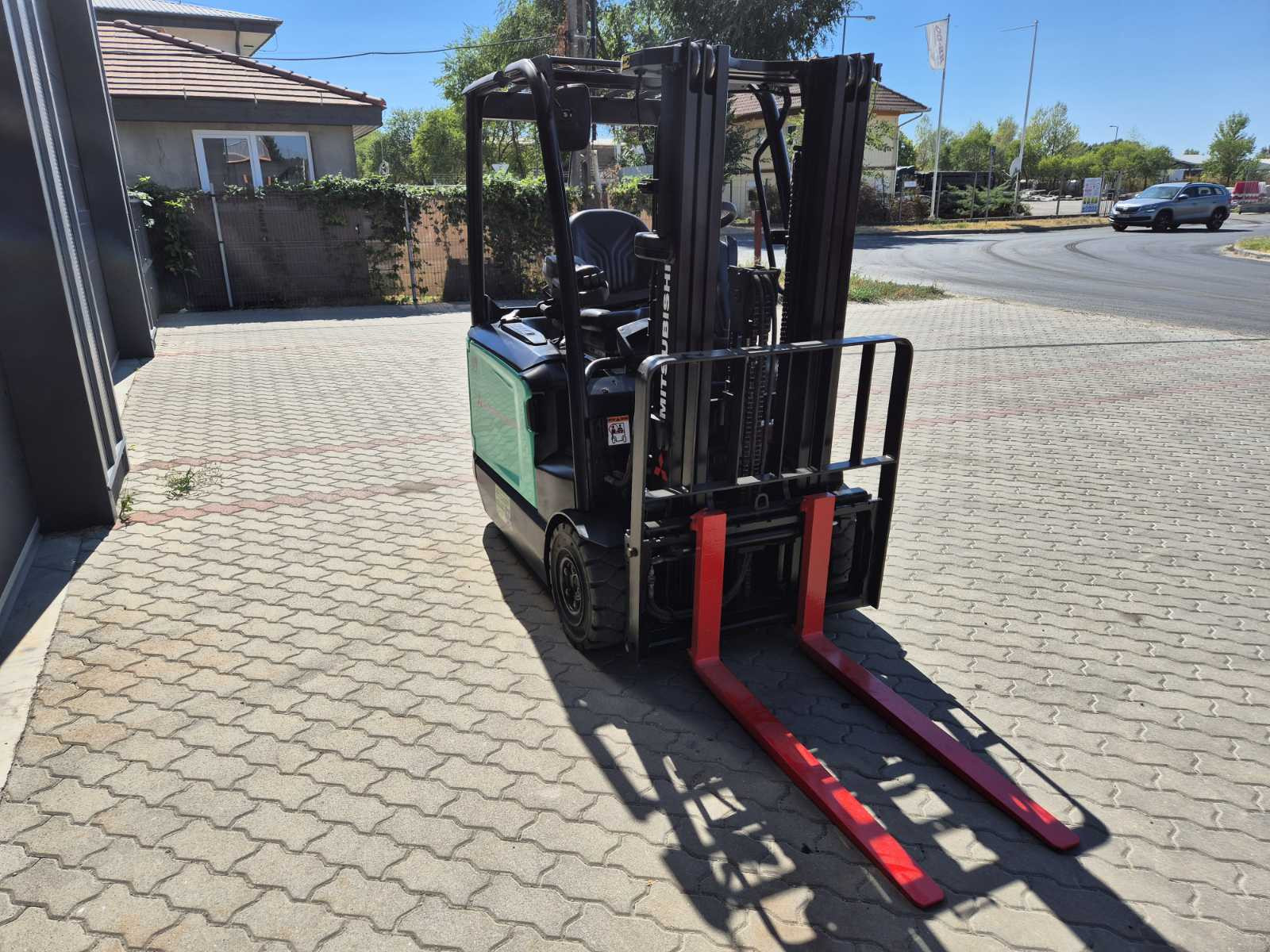 Mitsubishi FB 16CNT