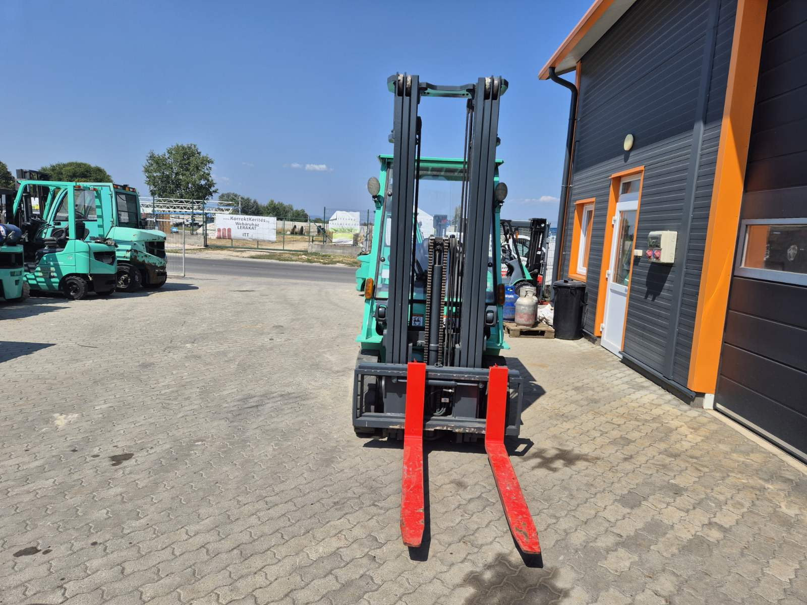 Mitsubishi FG 25NT